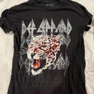 Band tee